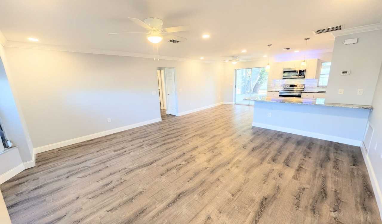 2017 Arden Dr - Photo 3 of 26
