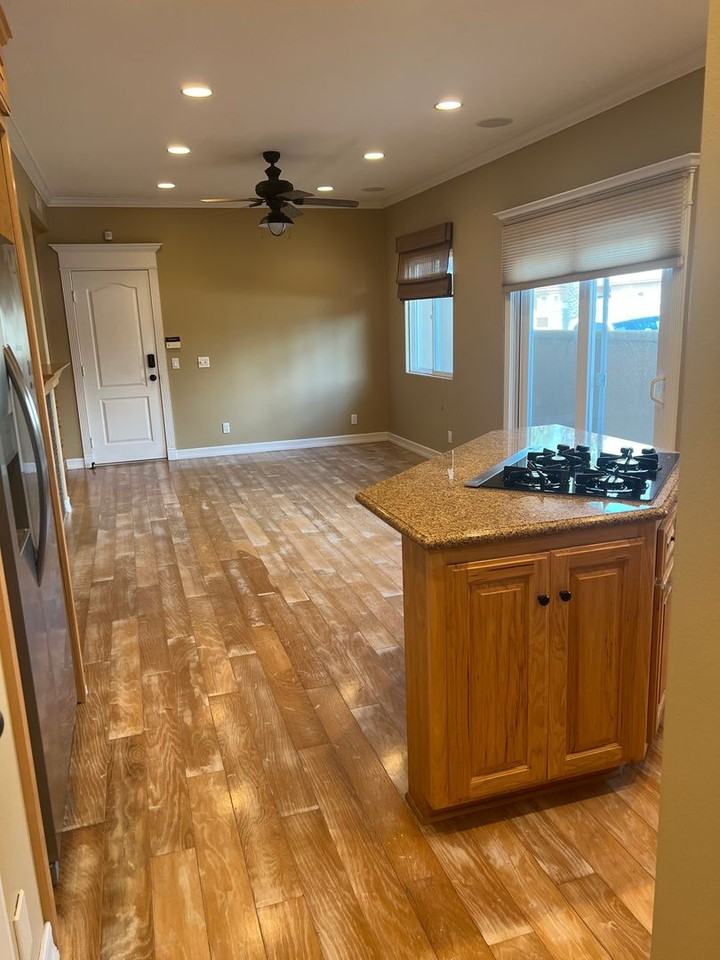 121 21st St - Photo 7 of 50