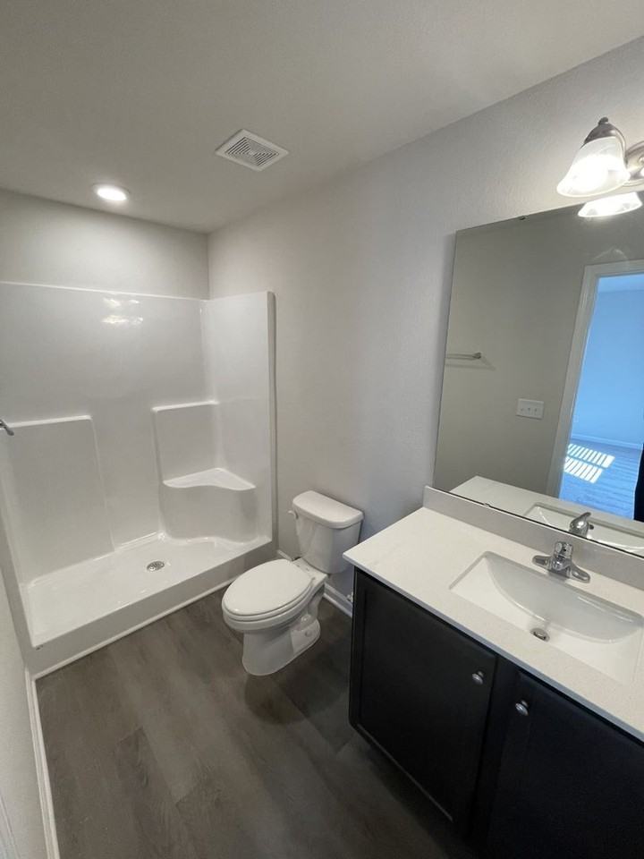 1097 Peony Ln - Photo 6 of 20