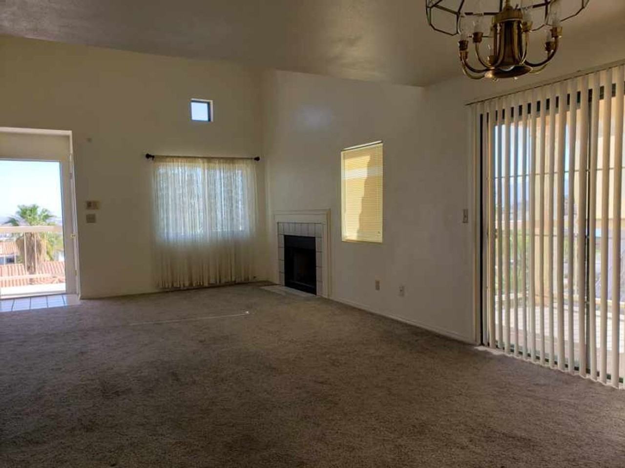 1988 Las Palmas Ln #266 - Photo 4 of 12