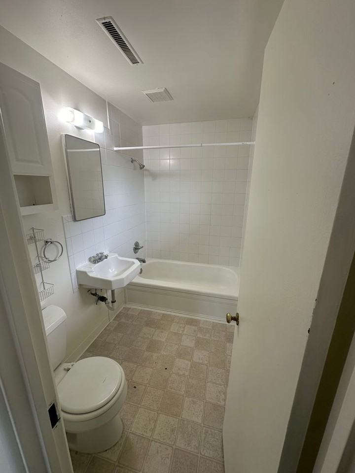 1099 Marine - Photo 7 of 20