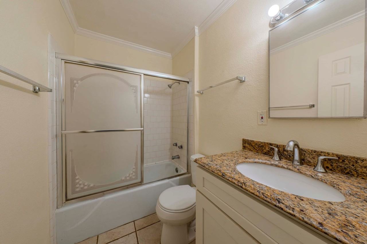 1711 Coronado Ave - Photo 6 of 16