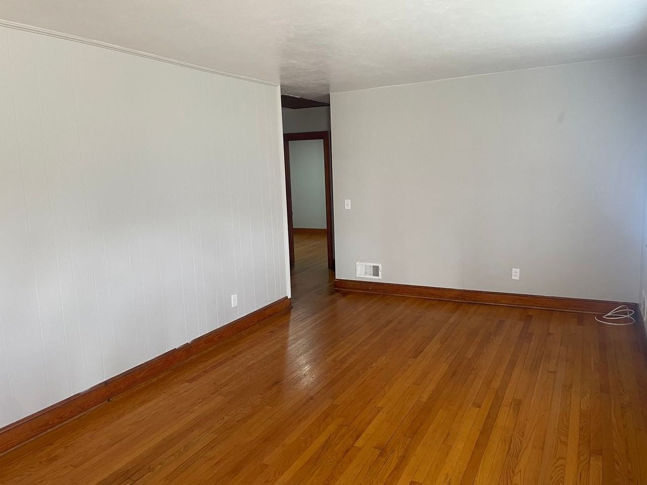 1320 8th Street Northwest - Photo 2 of 11