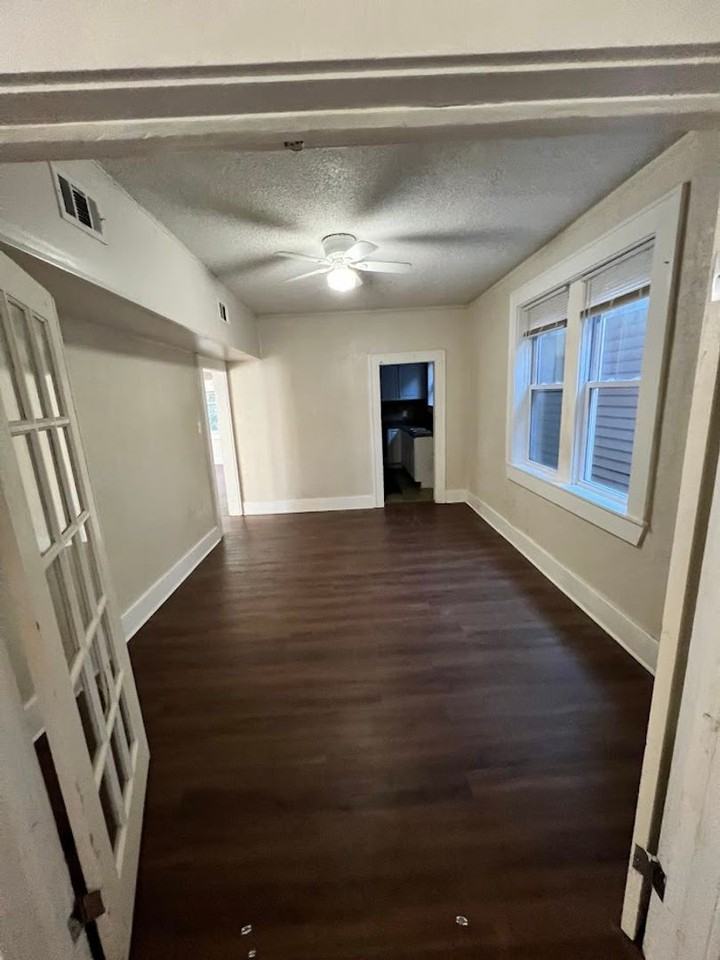 1205 E 38th St - Photo 7 of 12