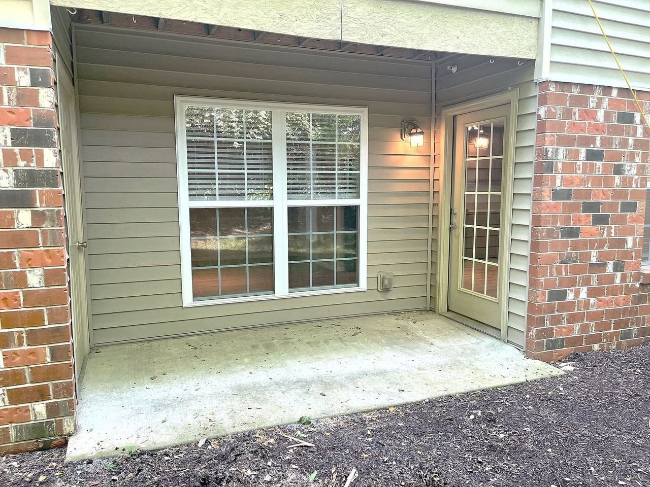 3113 Welsh Dr - Photo 3 of 12