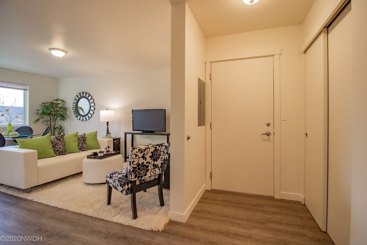 West Eugene Living: Your Gateway to Nature's Playground - Photo 5 of 28