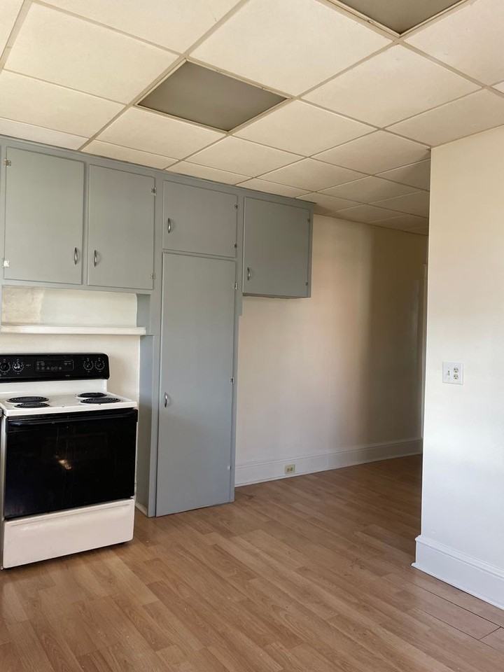 650 650 N Mulberry Street - 650 N Mulberry Street, Hagerstown, MD 21740 - Photo 2 of 9