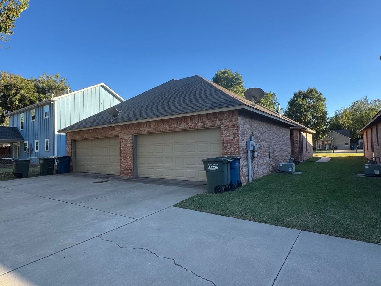 Walkable Downtown Edmond Duplex Home - Photo 5 of 7