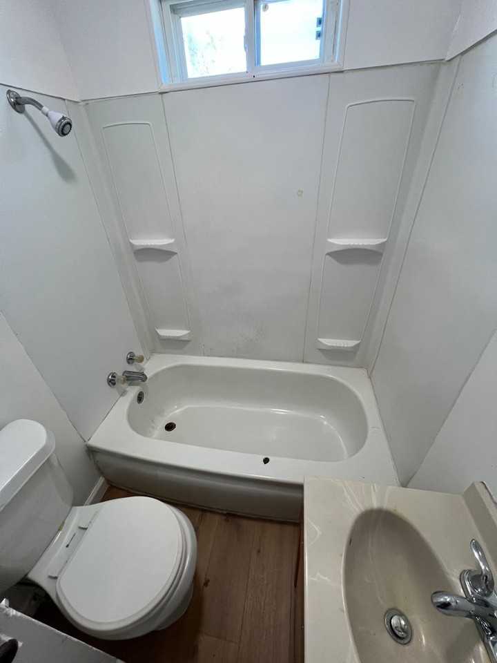 302 N Forest St Rear - Photo 4 of 5