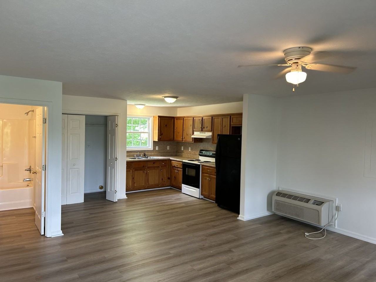 14105 Red House Rd - Photo 2 of 7