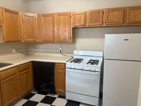 Monticello Apartments (520 S. 31st St.) - Photo 1 of 1