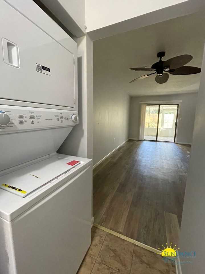 40 11th St - Photo 6 of 18