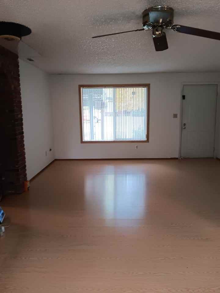 2709 N Ash St - Photo 2 of 18