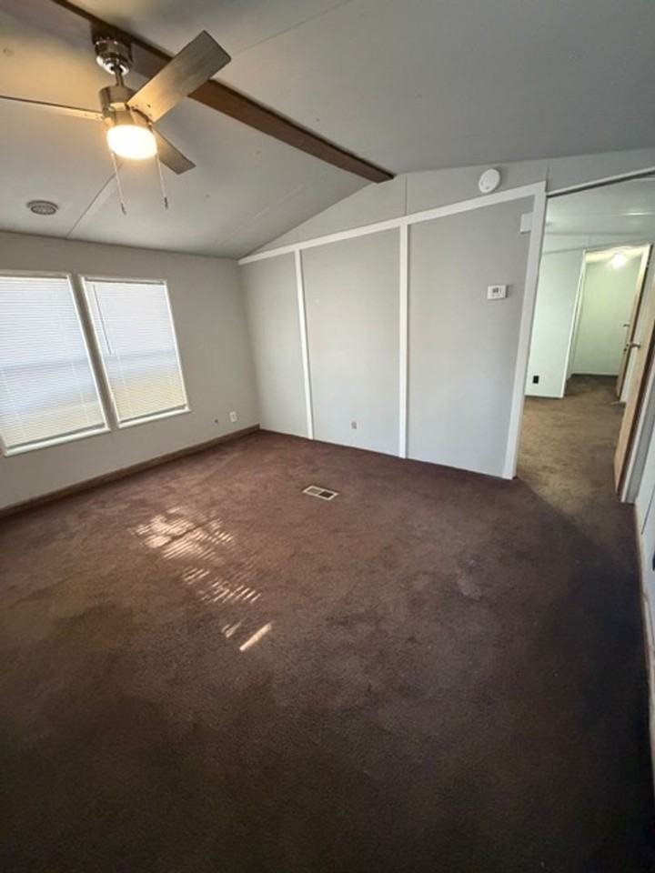 214 Ridgewood Dr - Photo 3 of 19