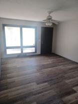 3322 S Mount Carmel Ave - Photo 1 of 1