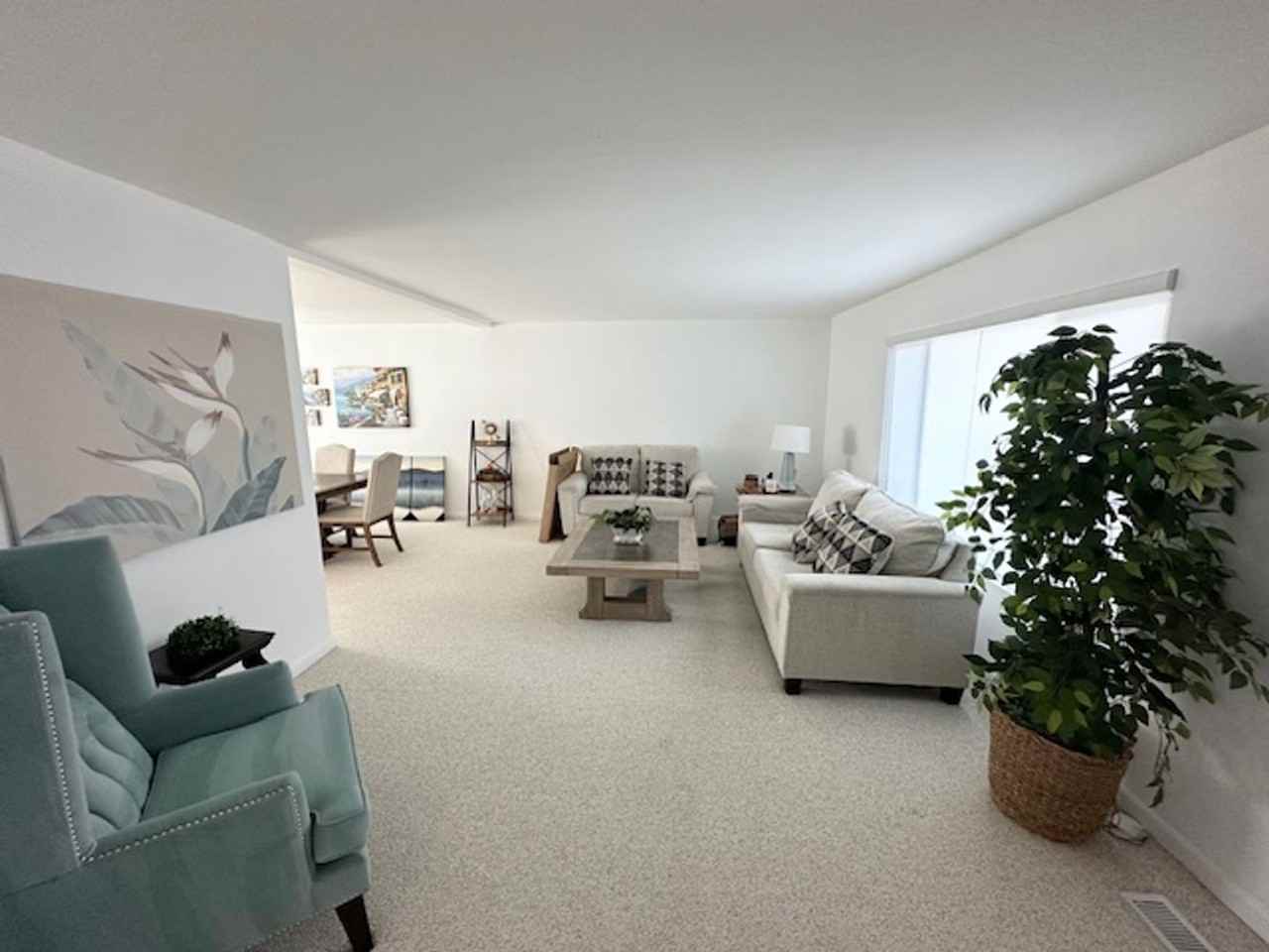 226 Kittery Pl - Photo 3 of 17