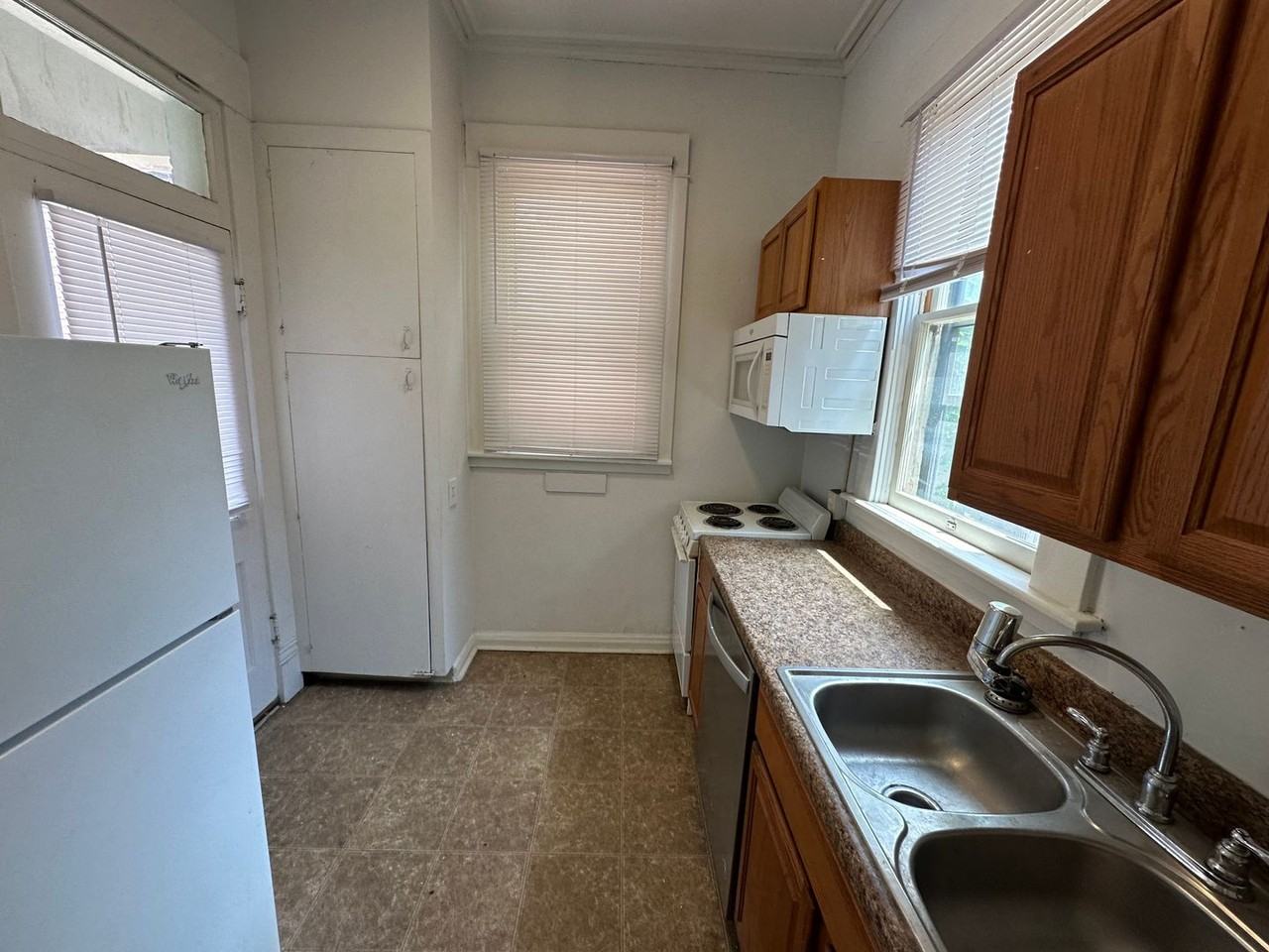 Neil Ave 1260 GW2 - Photo 7 of 21