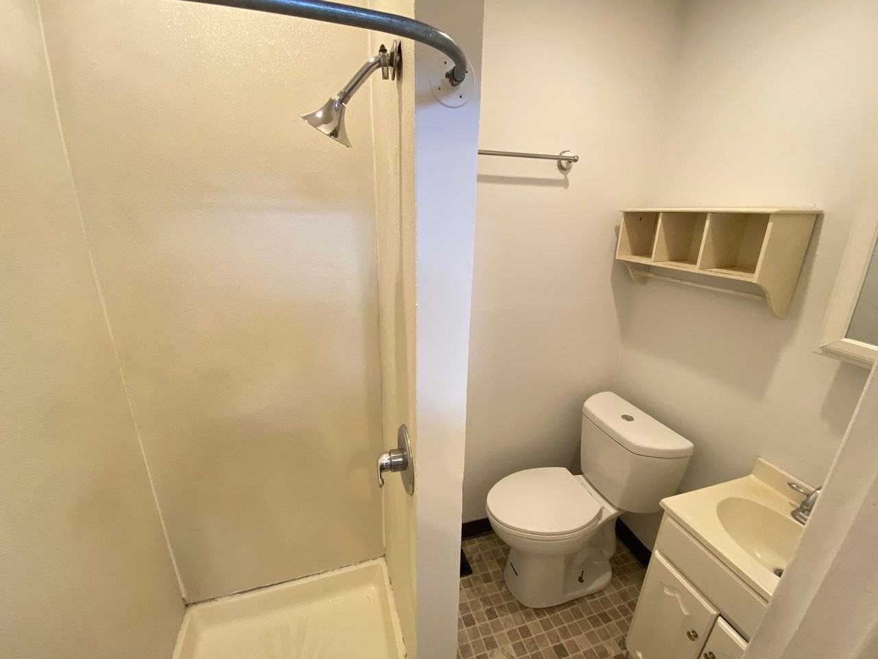 Neil Ave 1260 GW2 - Photo 5 of 7