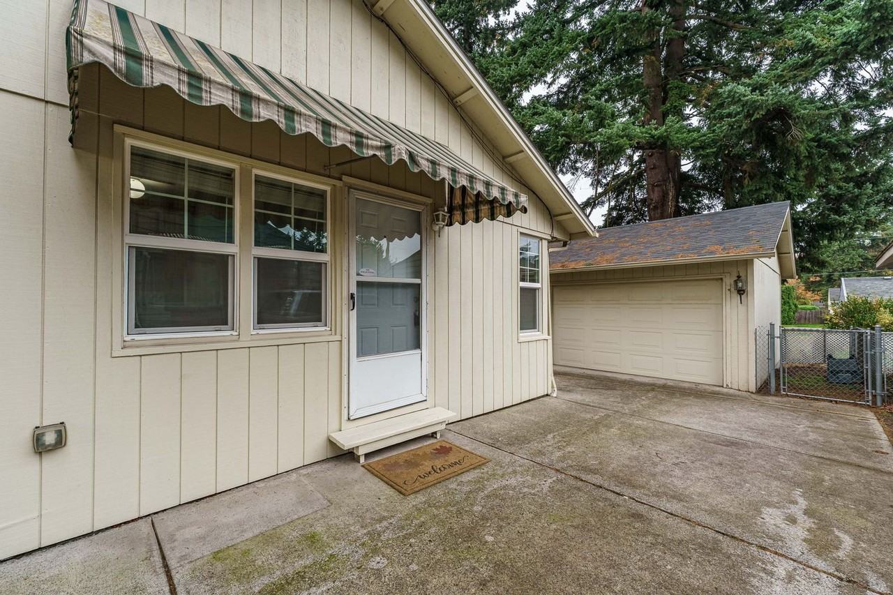 1201 Brandt Rd - Photo 2 of 22