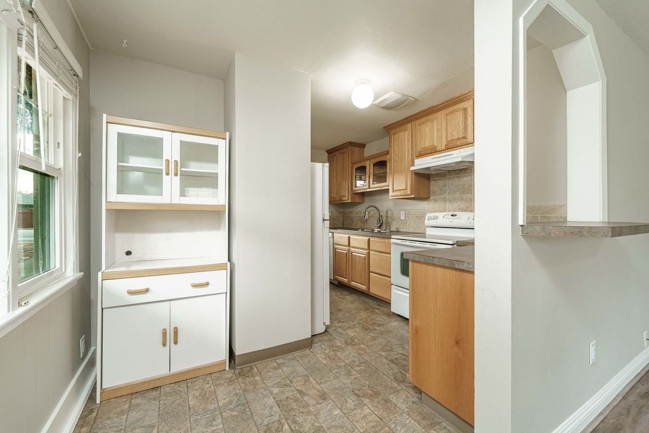 1201 Brandt Rd - Photo 5 of 22