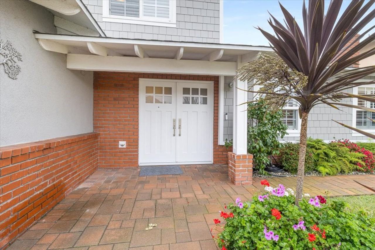 2882 W 232nd St - Photo 2 of 28