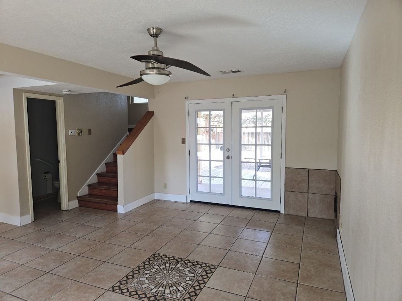 1713 Chamisa Road Northeast - Photo 4 of 15