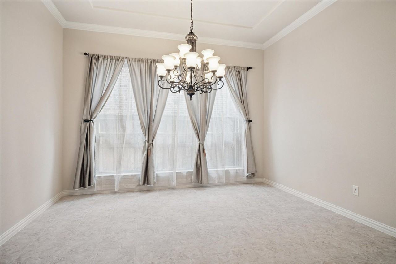 10032 Gentry Drive - Photo 3 of 28