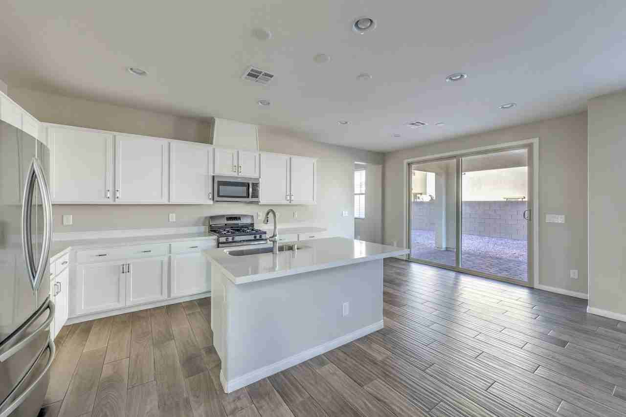 10260 Bark Pine Ct - Photo 3 of 26