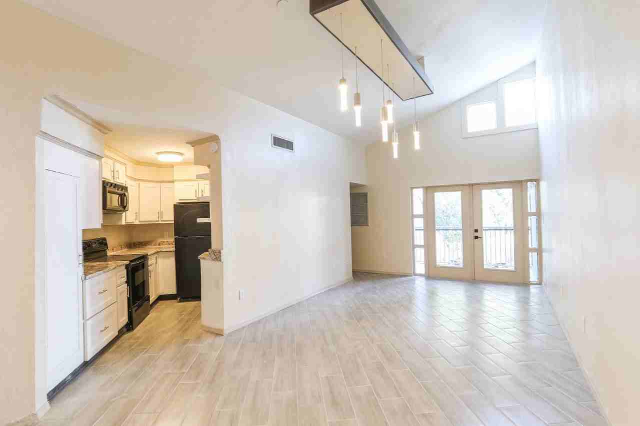 3655 Atrium Dr #U7 - Photo 3 of 14