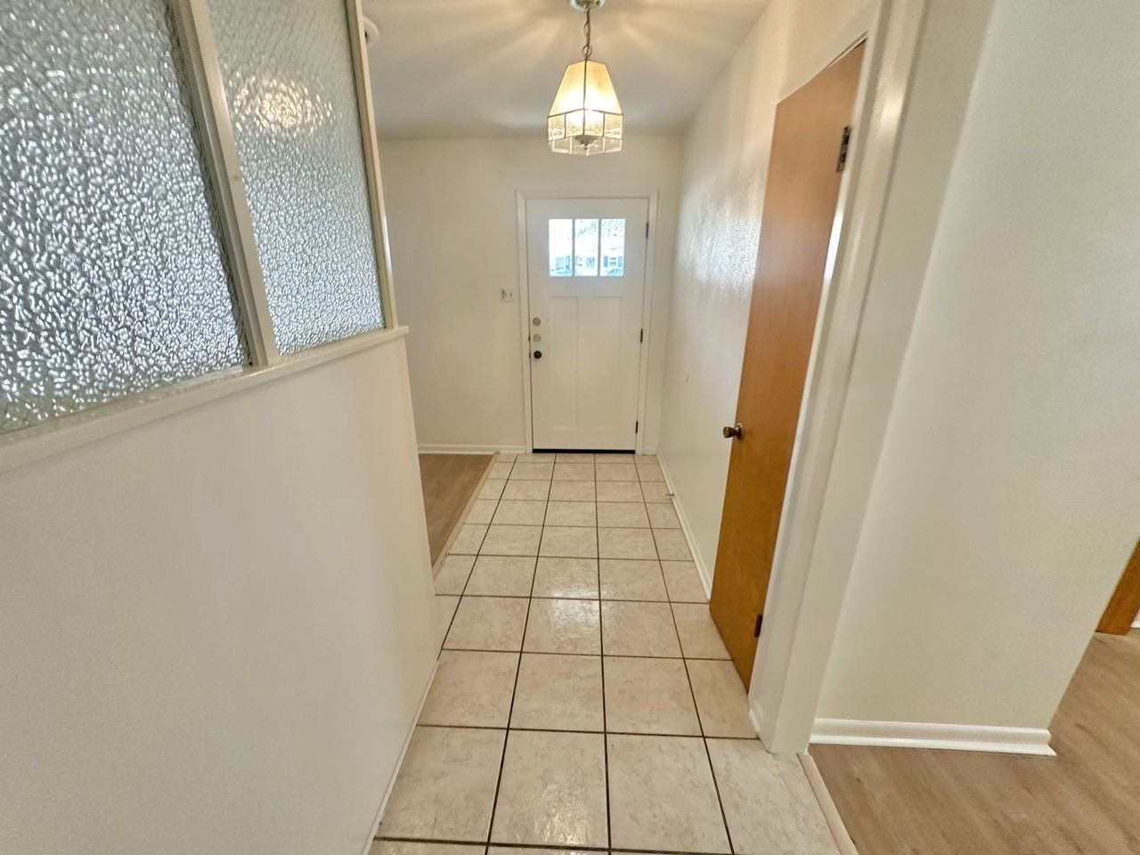 2006 S 53rd St - Photo 5 of 16