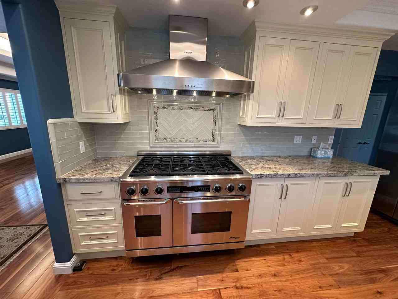 350 Piney Way - Photo 4 of 25