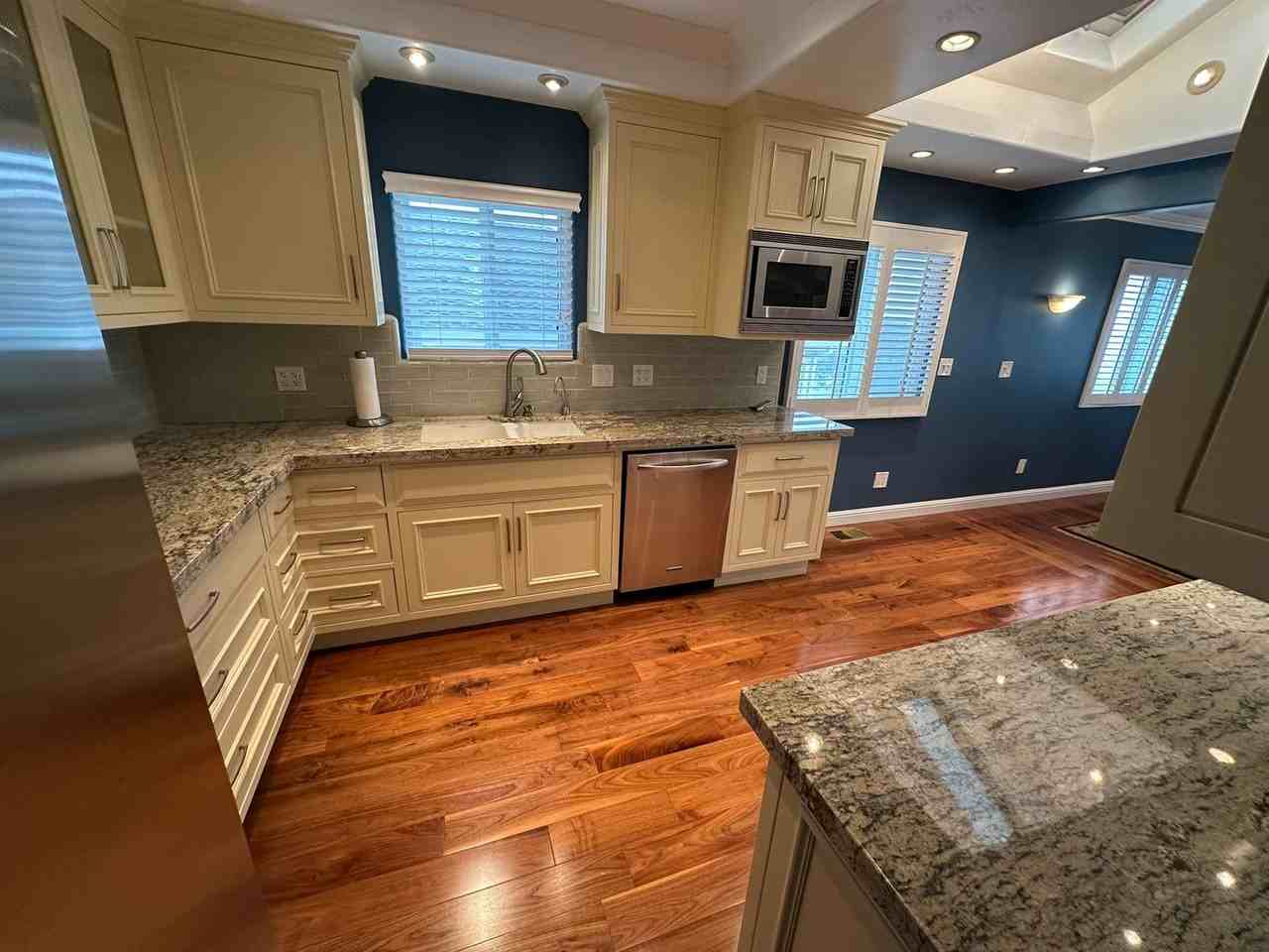 350 Piney Way - Photo 5 of 25