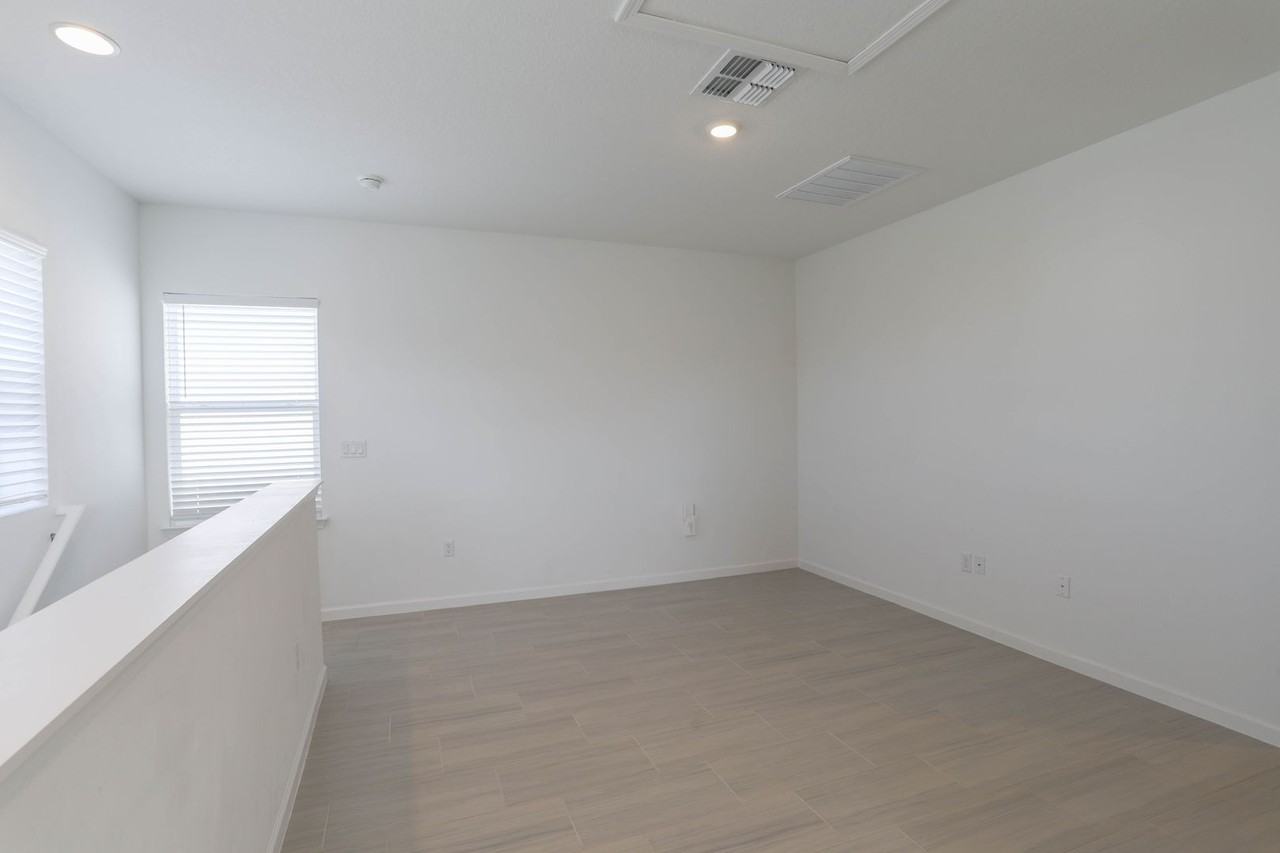 5135 Lake Hamlin Trl - Photo 4 of 14