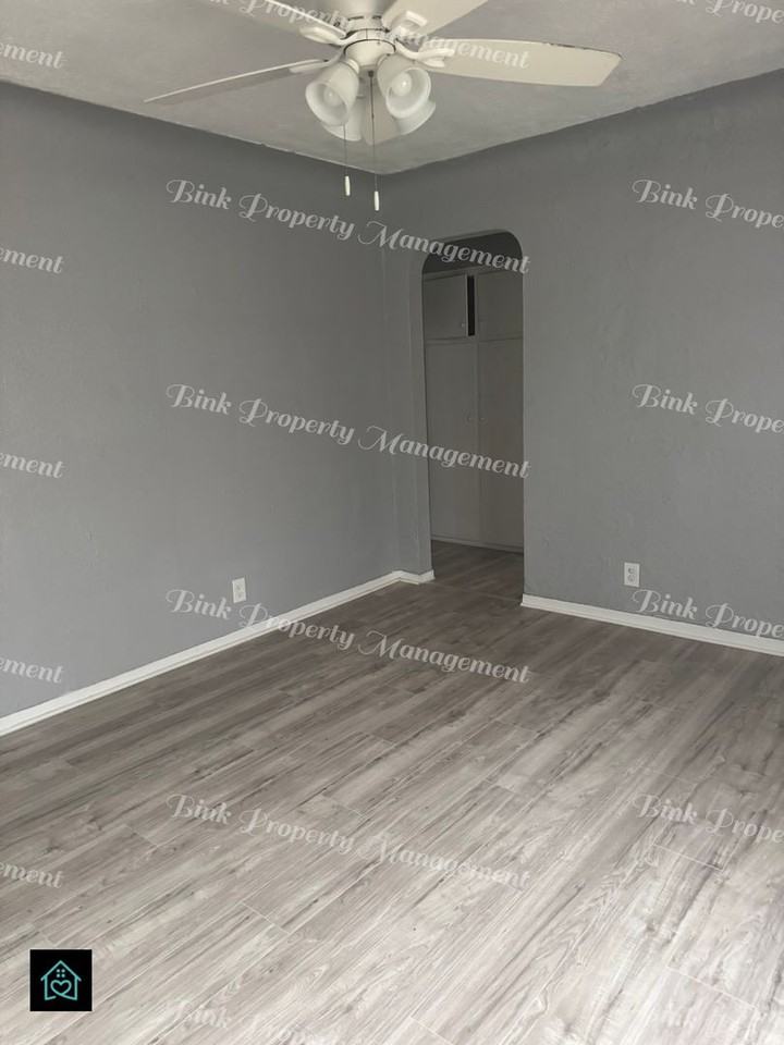 15808 Southfield Fwy - Photo 4 of 23