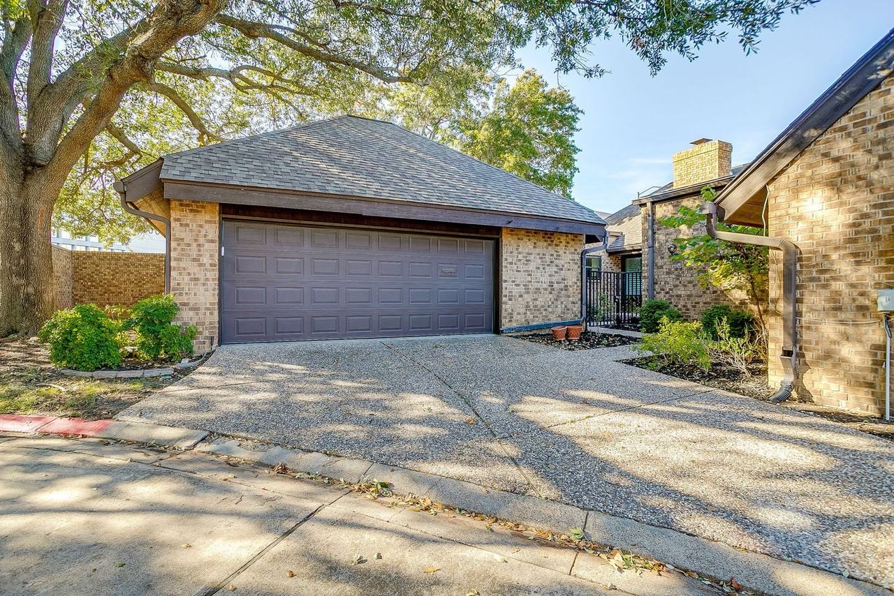 4201 Clear Lake Cir - Photo 3 of 46