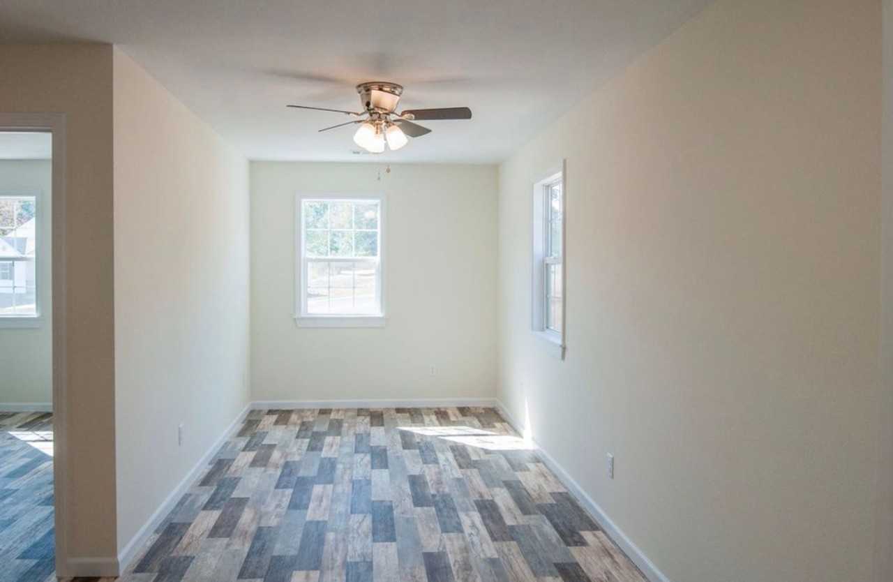 2516 Rebecca Dr - Photo 6 of 16