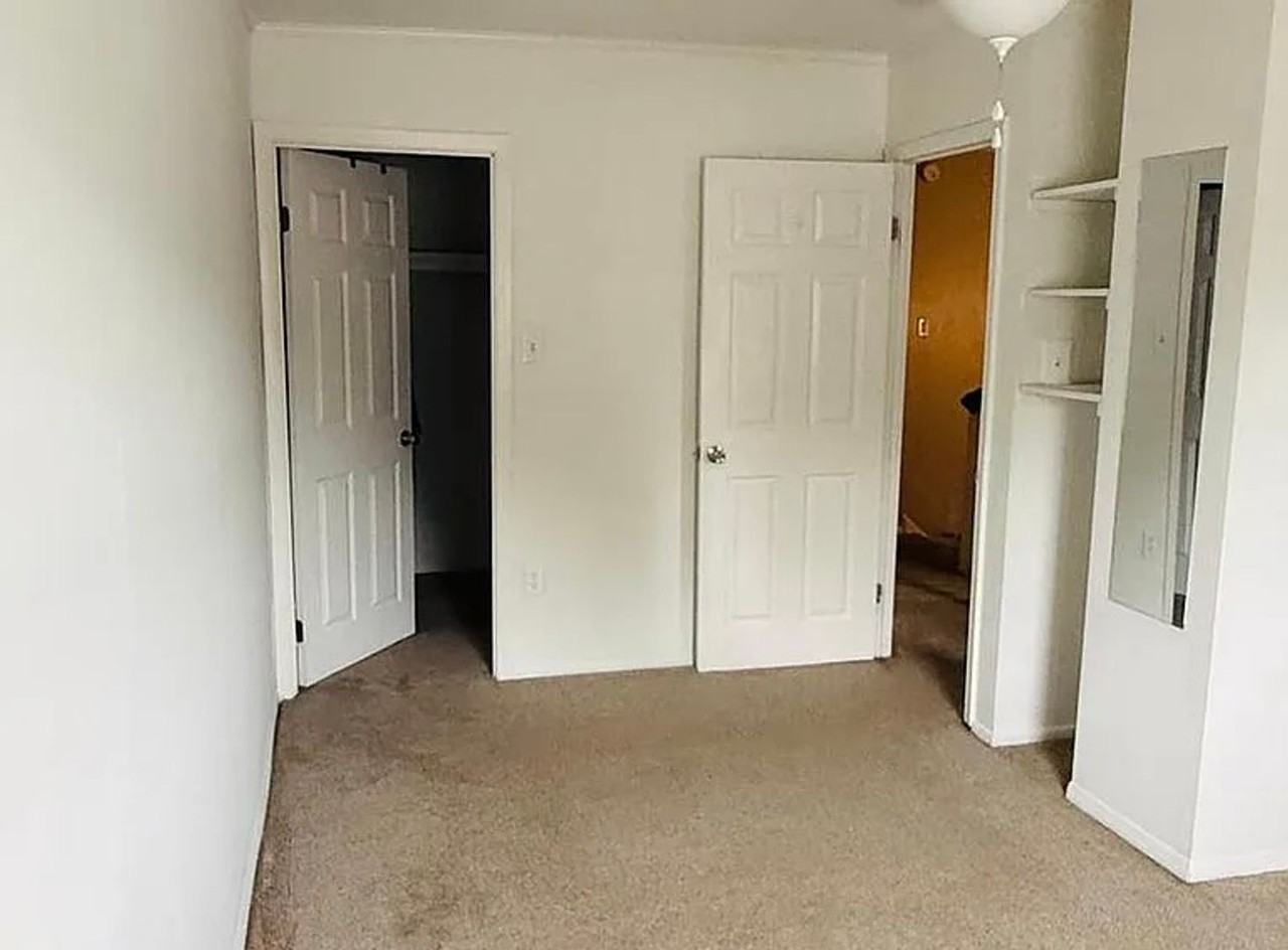 1074 Fox Run - Photo 7 of 23