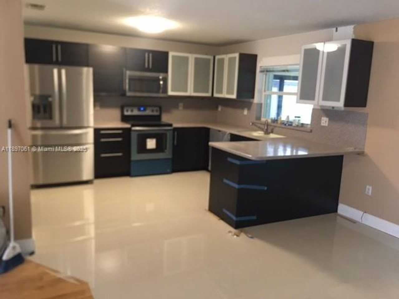 8881 Nw 189th Ter - Photo 2 of 14