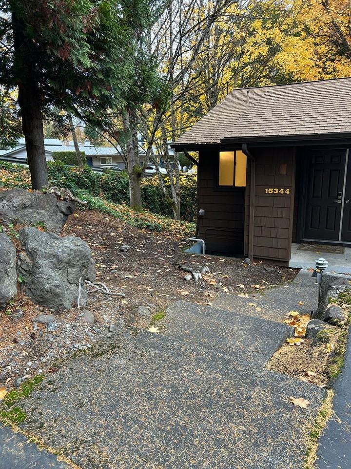 15344 62nd Ave S #A1 - Photo 3 of 19