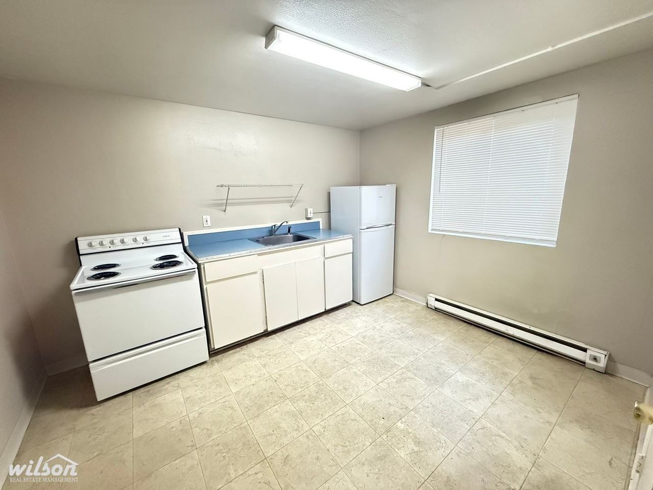 1501 W Yakima Ave - Photo 4 of 21