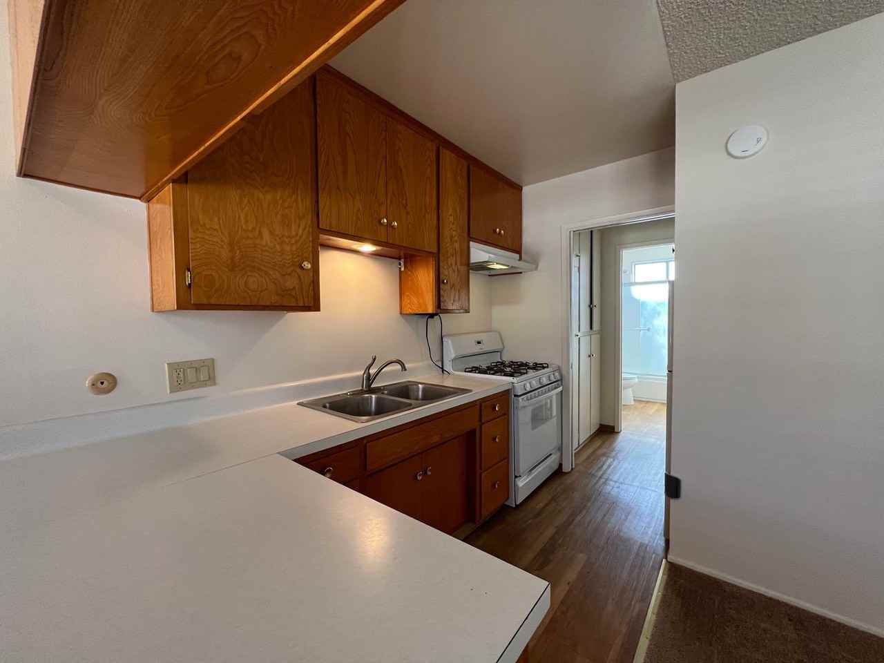 1159 E Meta St #6 - Photo 5 of 12