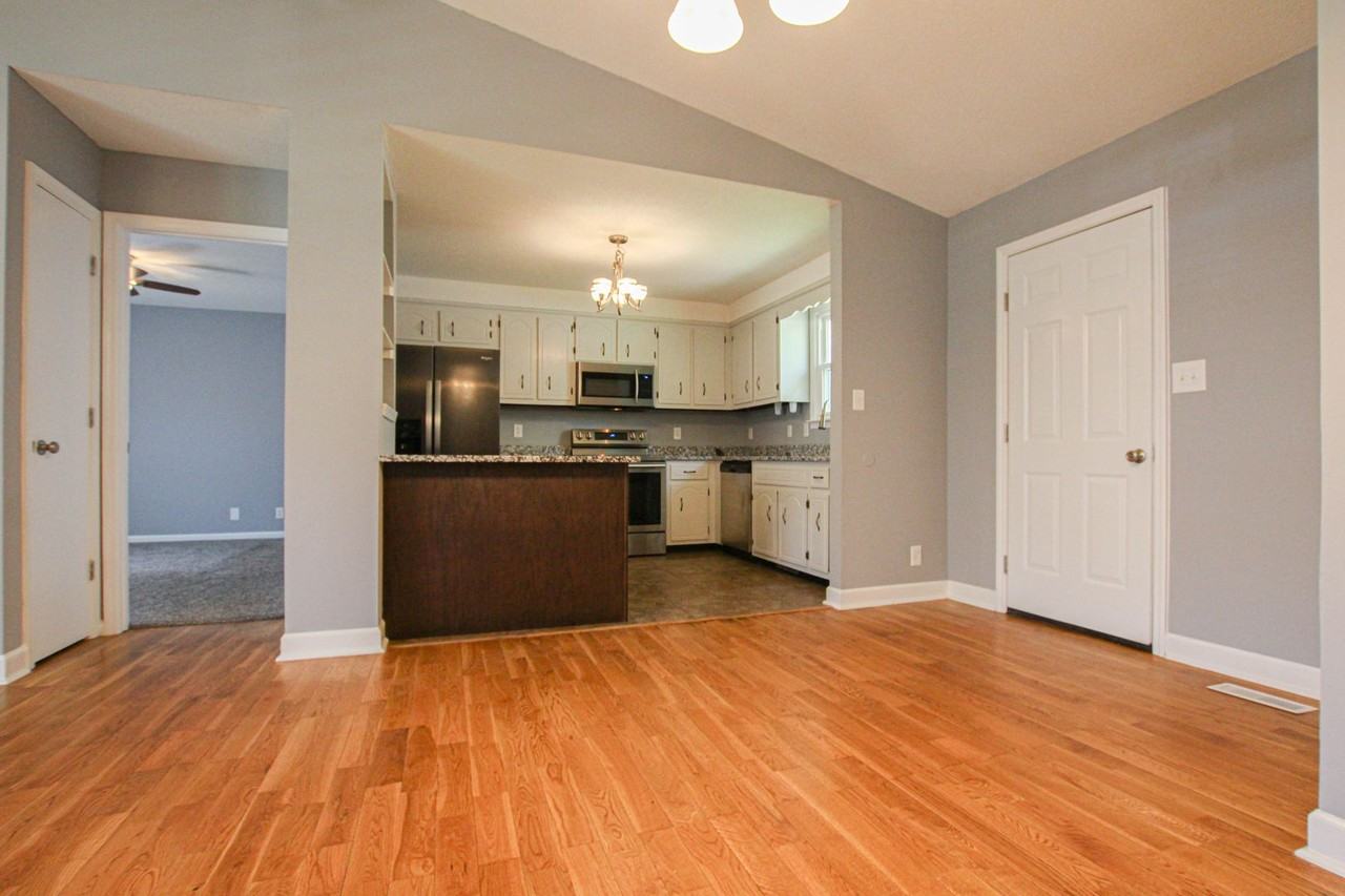 763 Leigh Ann Dr - Photo 6 of 18