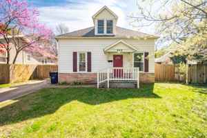 featured image of 844 S Kickapoo Ave