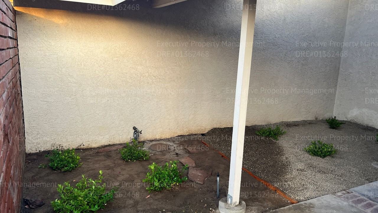 4405 Charter Oaks Ave - Photo 4 of 45