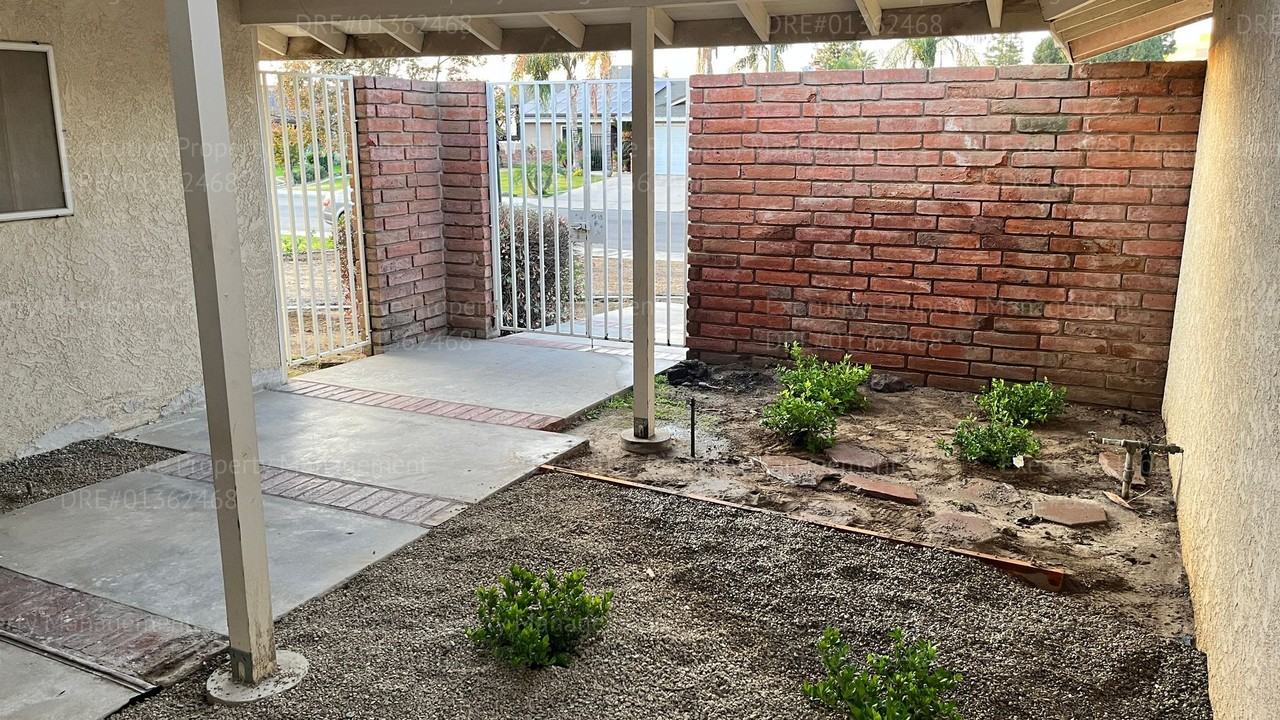 4405 Charter Oaks Ave - Photo 6 of 45