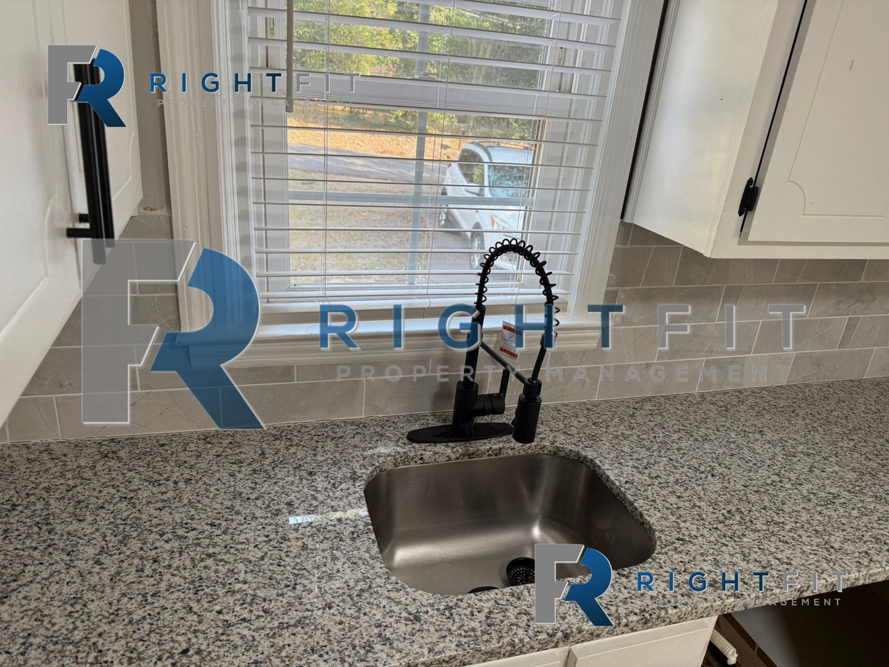 29 Esquiline Dr - Photo 5 of 11