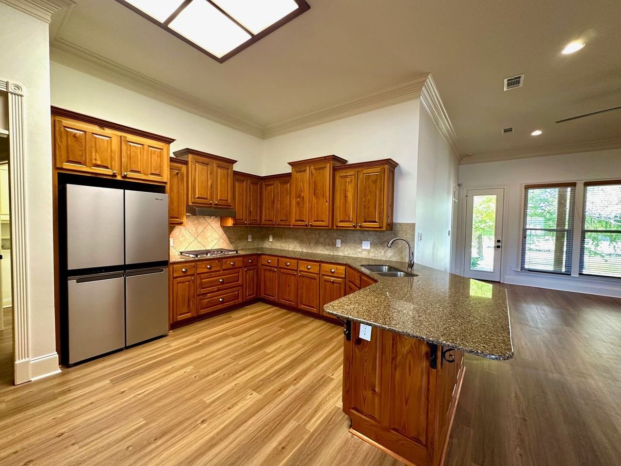 10723 Hillbrook Ave - Photo 5 of 23