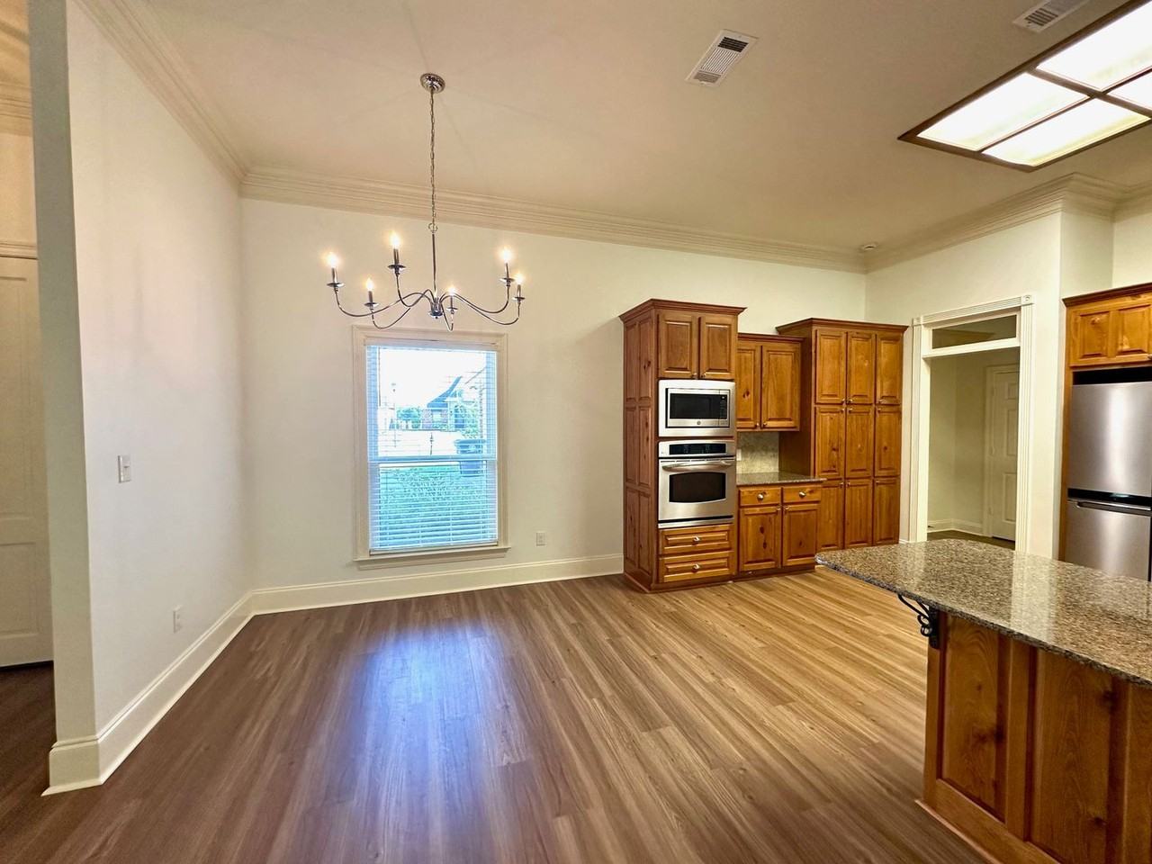 10723 Hillbrook Ave - Photo 6 of 23