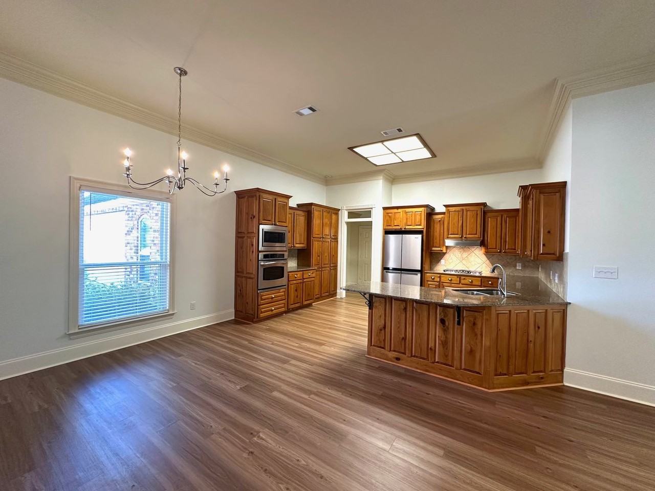 10723 Hillbrook Ave - Photo 7 of 23