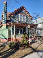 featured image of 826 2nd Ave E